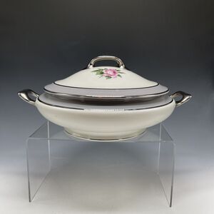 Royal Jackson Casserole Covered‎ Dish Bowl Vogue Ceramic Rose Silver